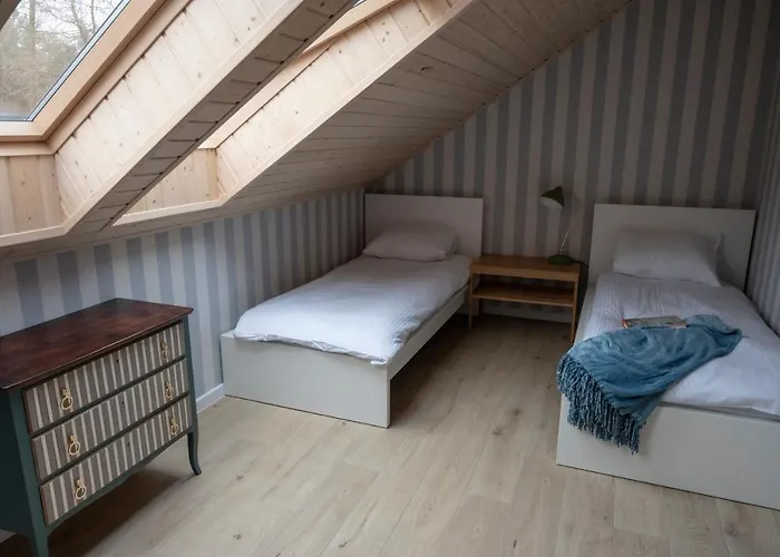 By The Sea Semesterbostad